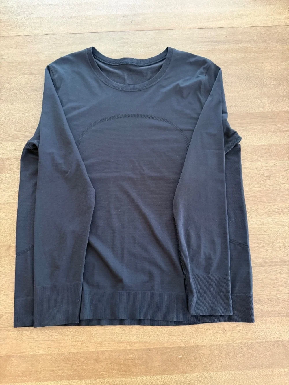 Lululemon Relaxed Swiftly Tech Long-Sleeve Shirt 2.0 *Hip Length*